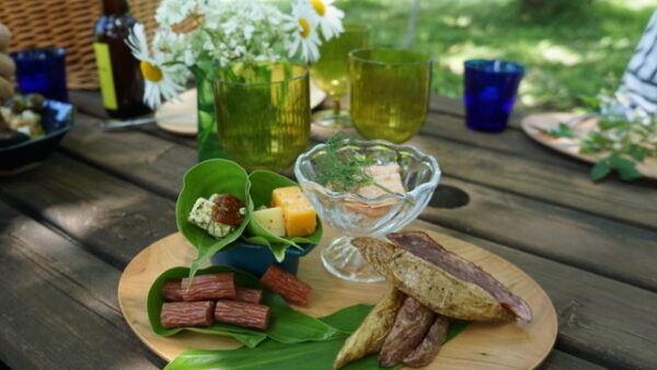 広葉樹を使ったうつわ「オーバル皿」