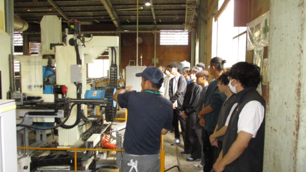 大学生たちが参加！地域材利用セミナー『置賜木体感ツアー』