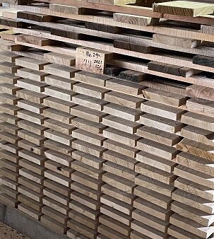 経年劣化を楽しめる栗（クリ）フローリングのご注文いただきました。