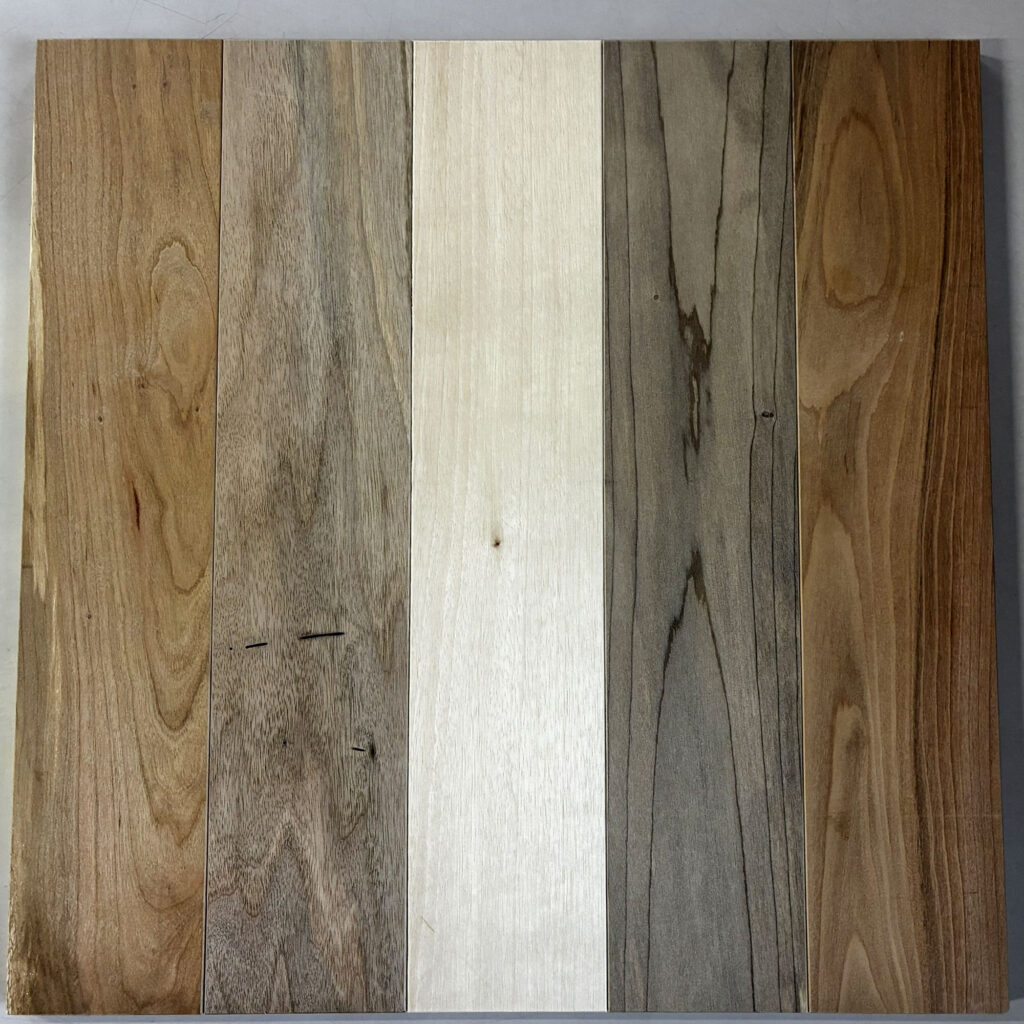 置床式山形県産広葉樹フローリング（40cm角）